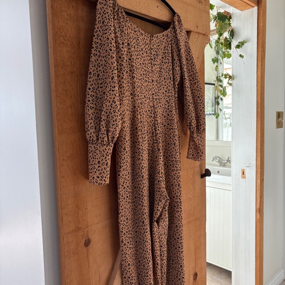 Leopard print jumpsuit - Picture 2 of 5